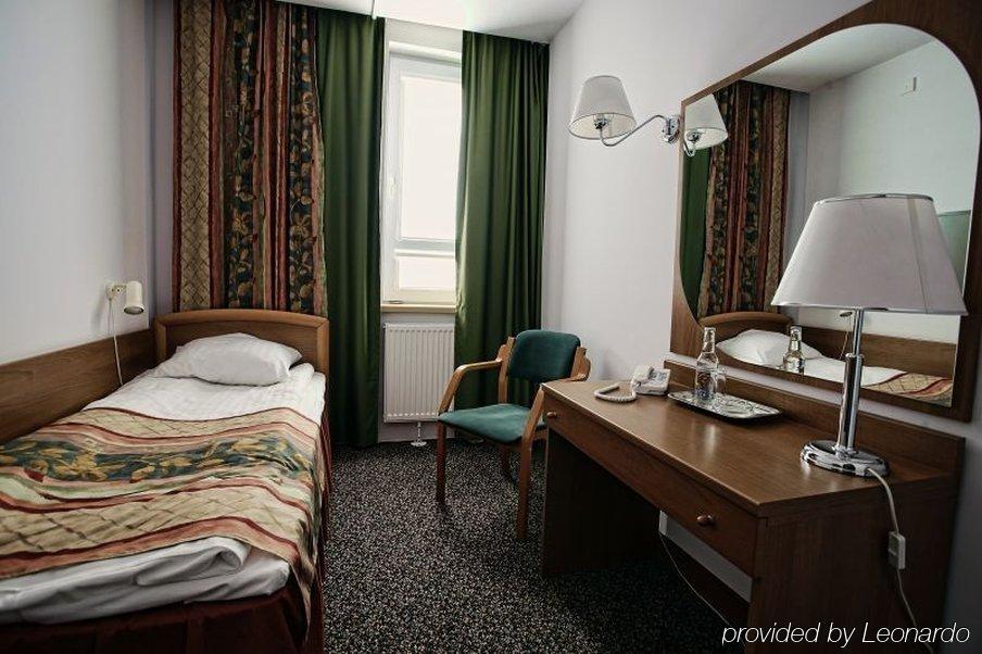 Hotel Victoria Lublin Chambre photo